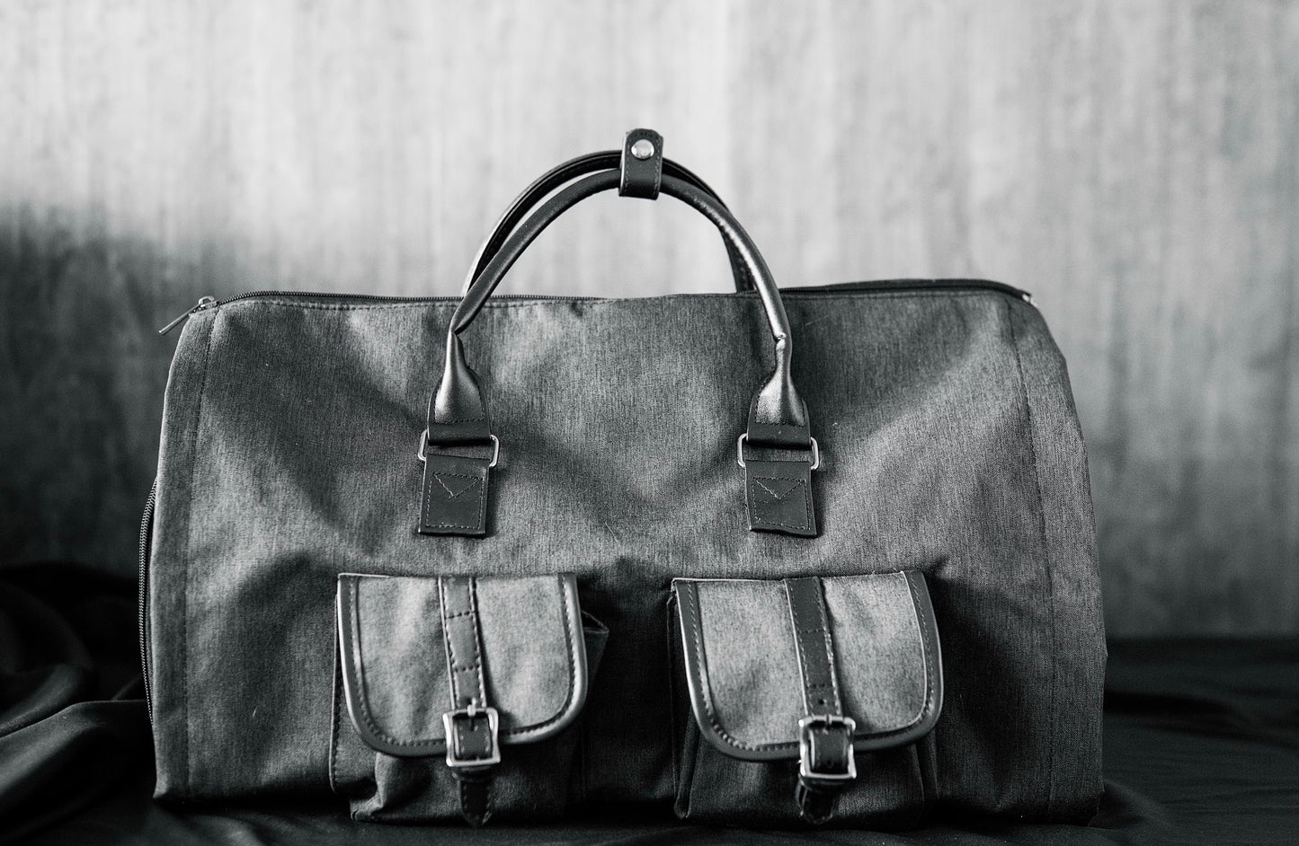 Garment Duffle Bag: Convertible Duffle Garment Bag With Separate Shoe Compartment Suit Travel Bags Weekend Bag Carry On Garment Bags for Travel
